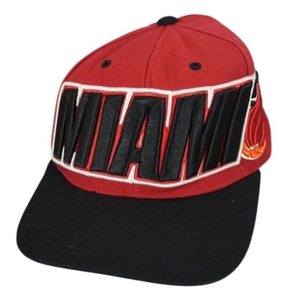 Vintage Miami Heat Hat Cap Snap Back Red Black NBA Basketball Mens 90s‎
